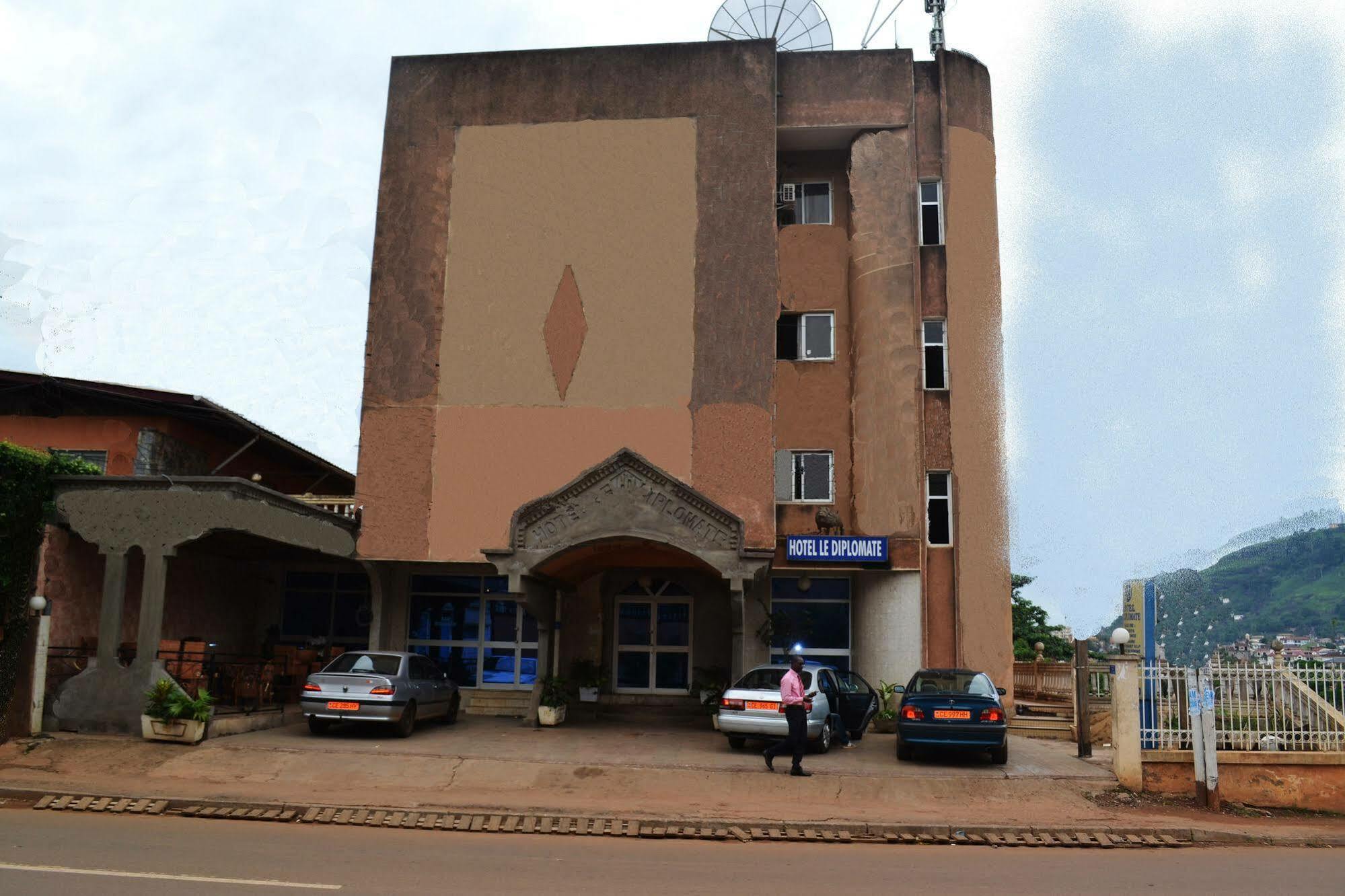 Hotel Le Diplomate Yaoundé Exteriör bild